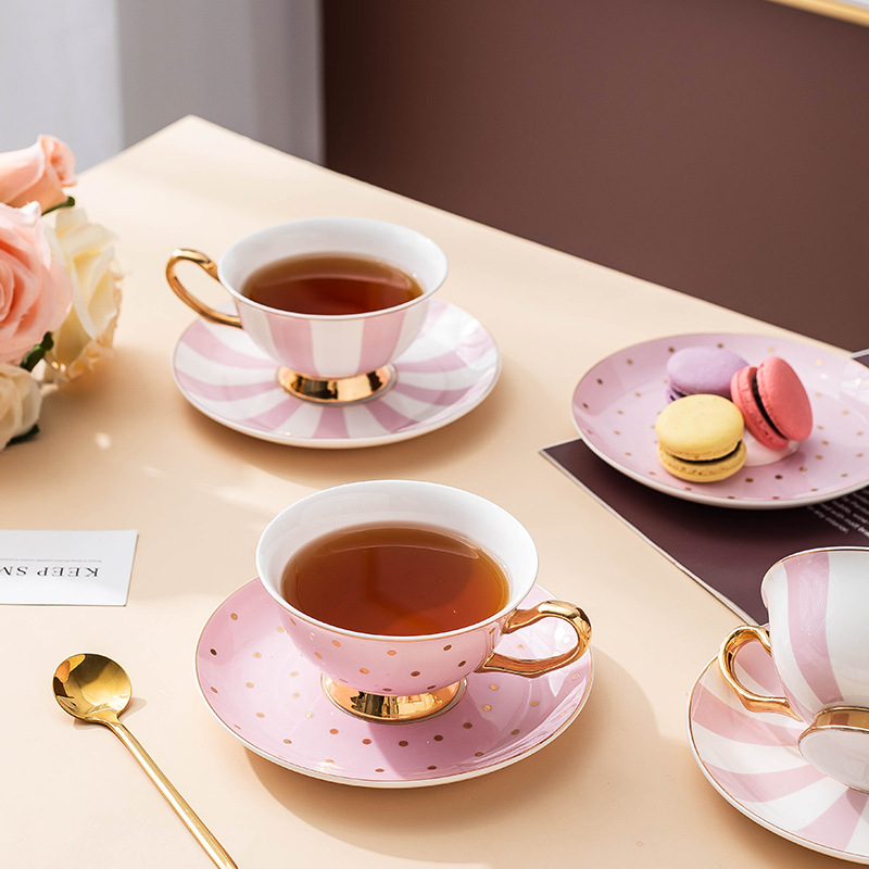 Tazas de Café de Cerámica Rosa - Bistro Table Set reseña y precio