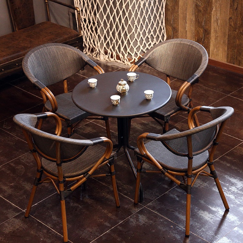 Conjunto Moderno de Mesa y Sil - Outdoor Furniture Table And Chairs reseña y precio