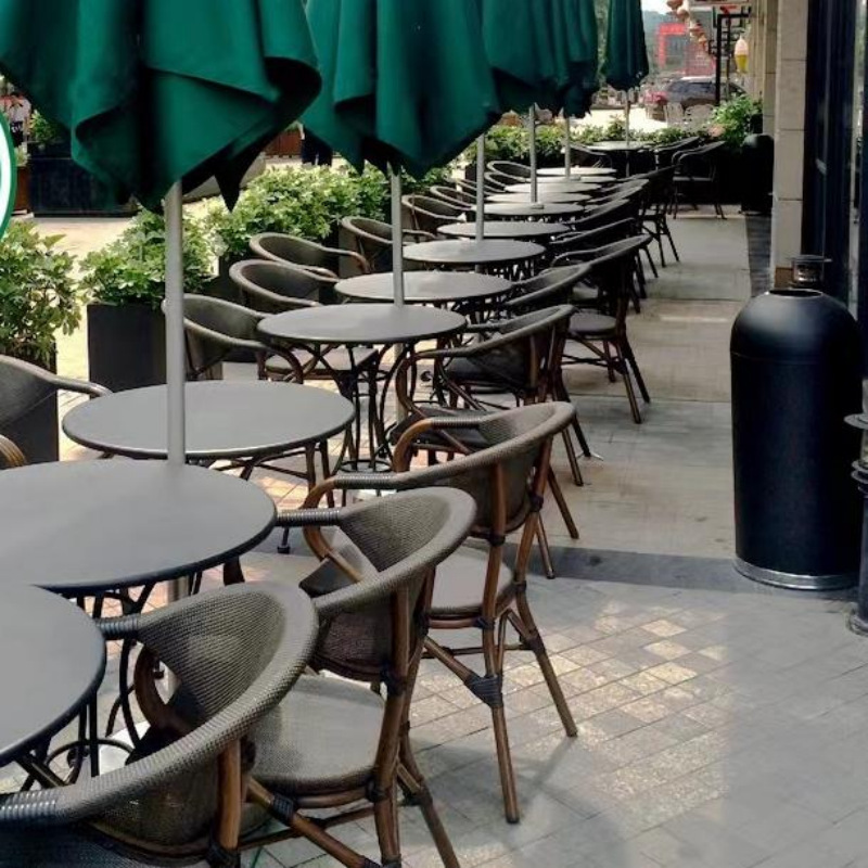 Conjunto Moderno de Mesa y Sil - Outdoor Furniture Table And Chairs reseña y precio