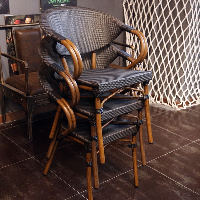 Conjunto Moderno de Mesa y Sil - Outdoor Furniture Table And Chairs reseña y precio